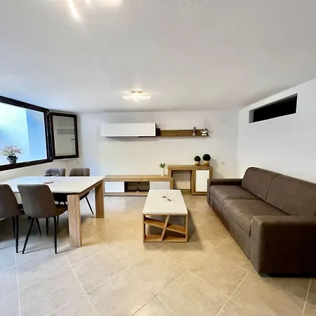 Fronte Park Apartment