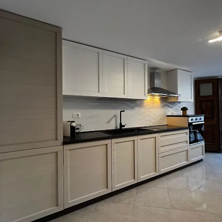 Fronte Park Apartment